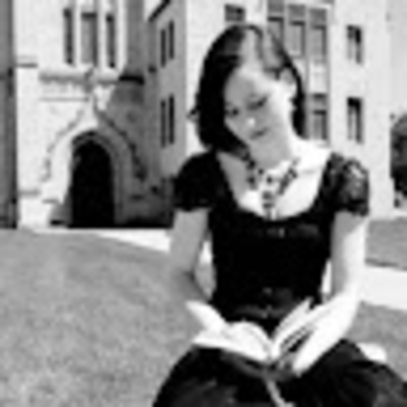 Meet your Posher, Tileena - Picture 1 of 1